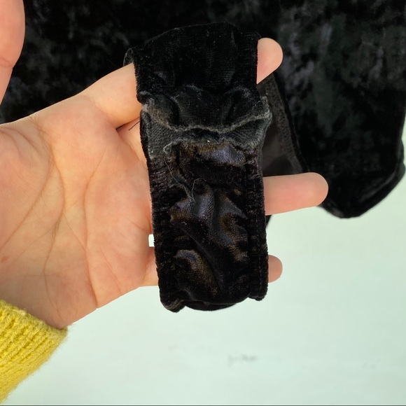 Forever21 Strapless Black Velvet Body Suit - Picture 4 of 4